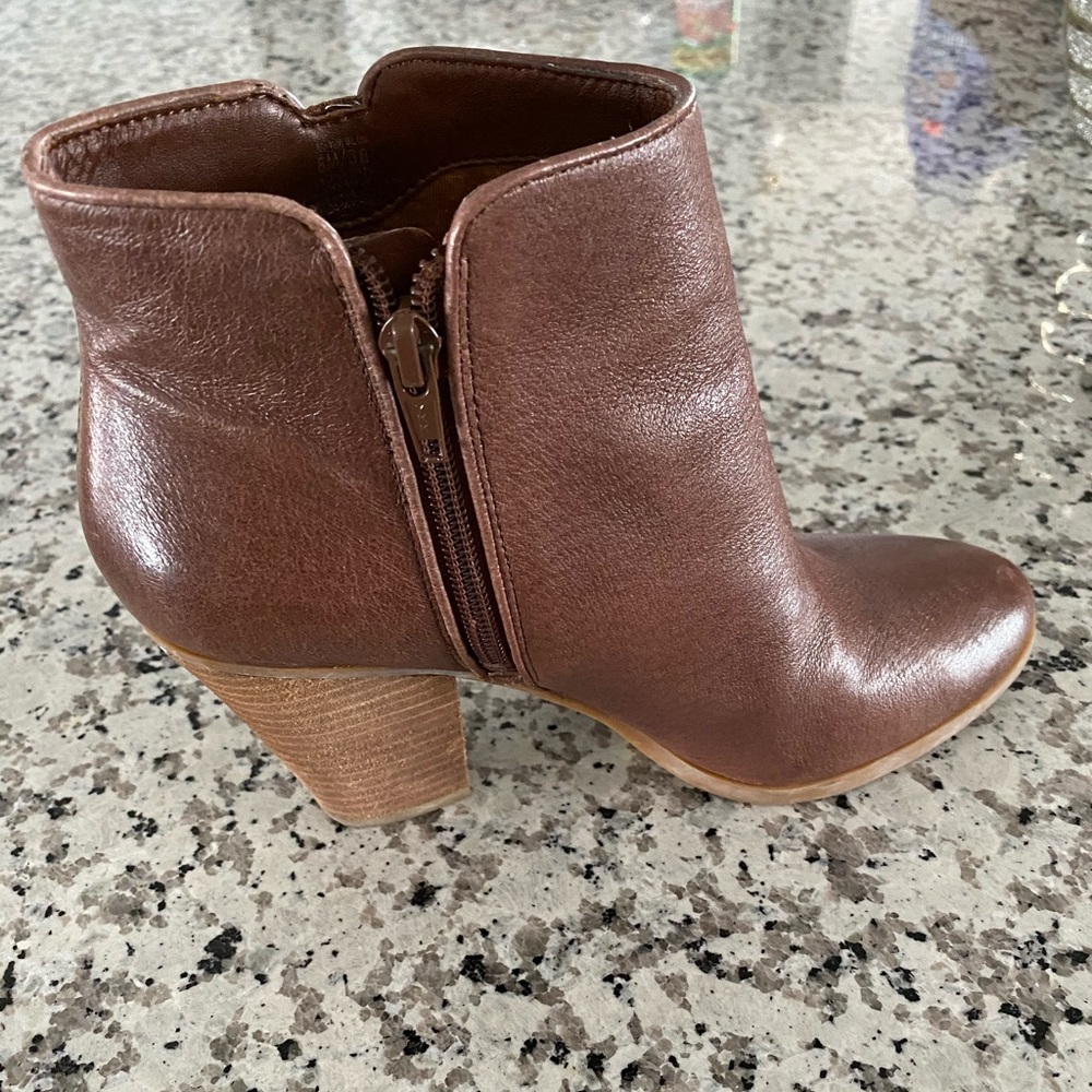 JESSICA SIMPSON BOOTS - Picture 5 of 5